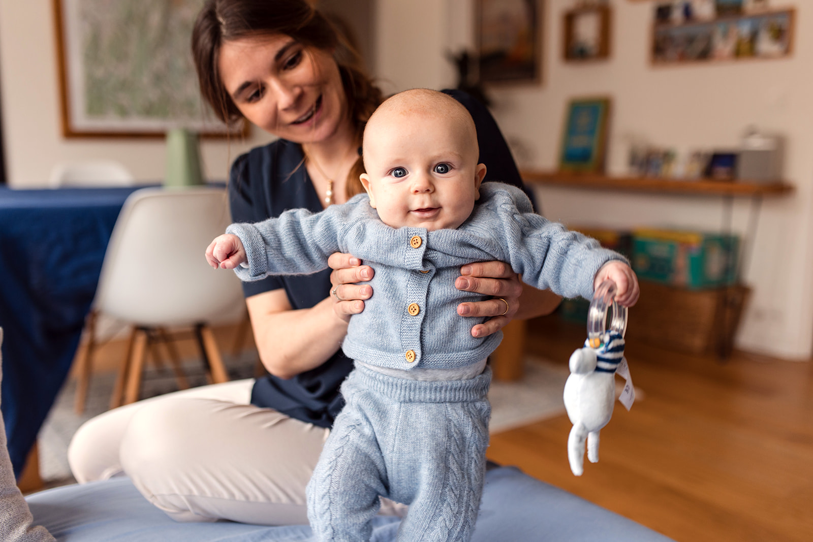 mom and baby, How long does a family photo session take