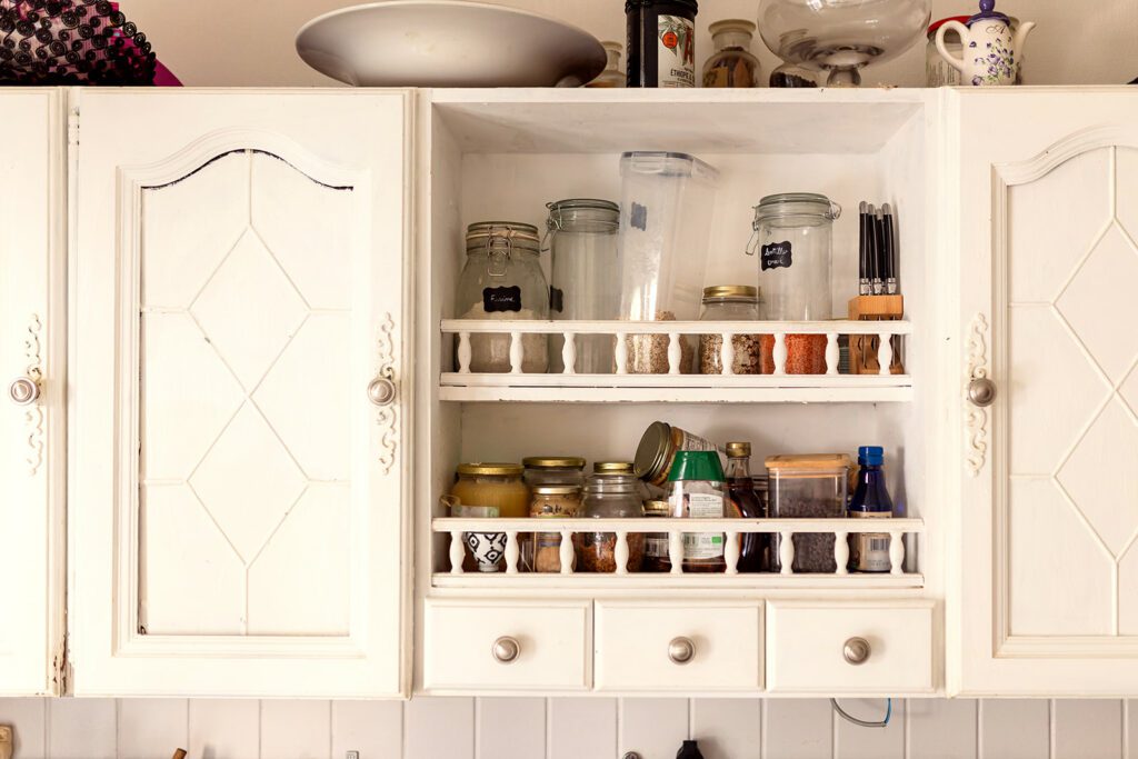 details of a family kitchen during a Day in the life session