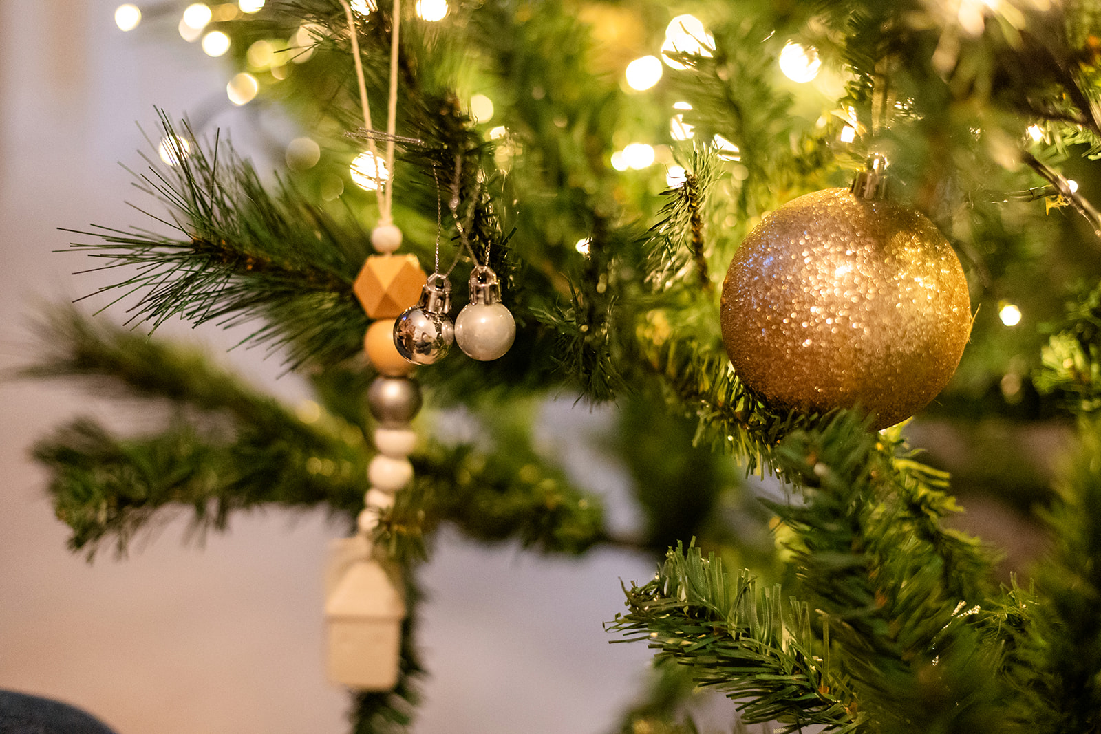 details of a christmas tree